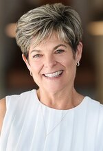 Laurie Elliott Photo